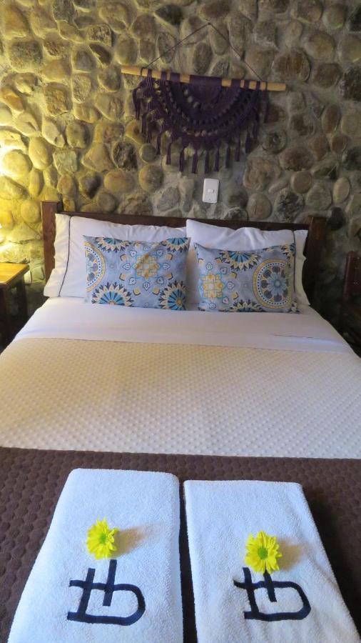 Ecohotel Bordones Isnos Zewnętrze zdjęcie