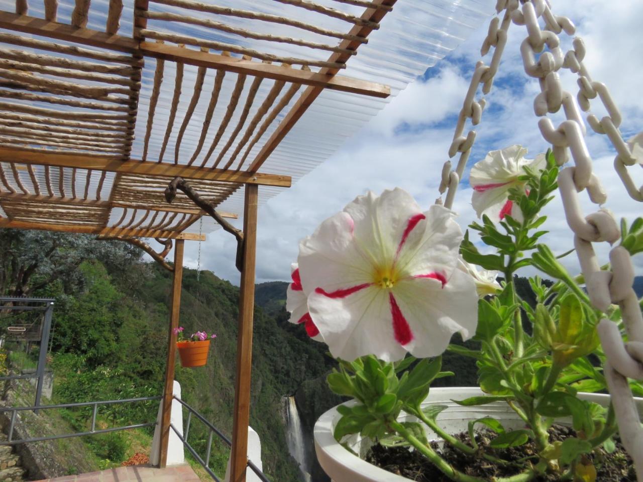 Ecohotel Bordones Isnos Zewnętrze zdjęcie