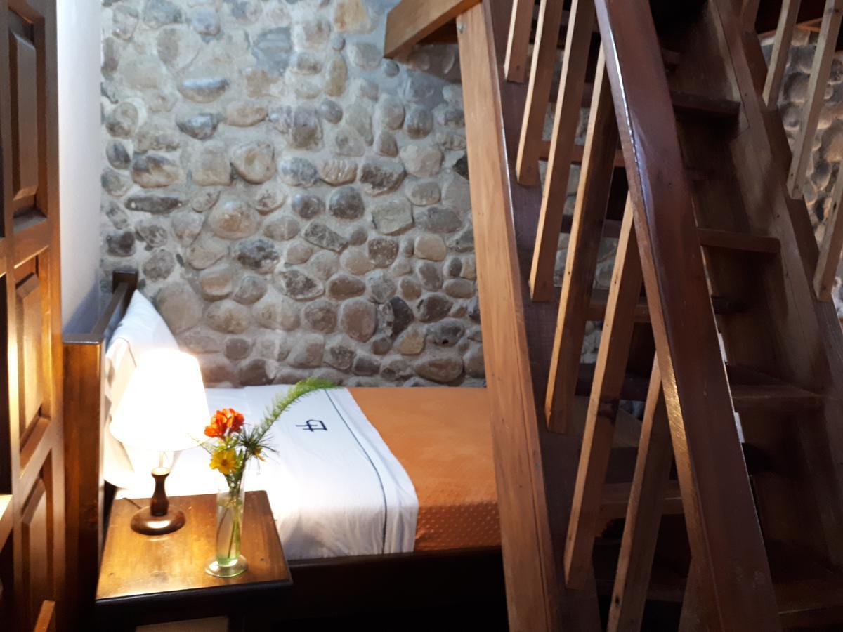 Ecohotel Bordones Isnos Zewnętrze zdjęcie
