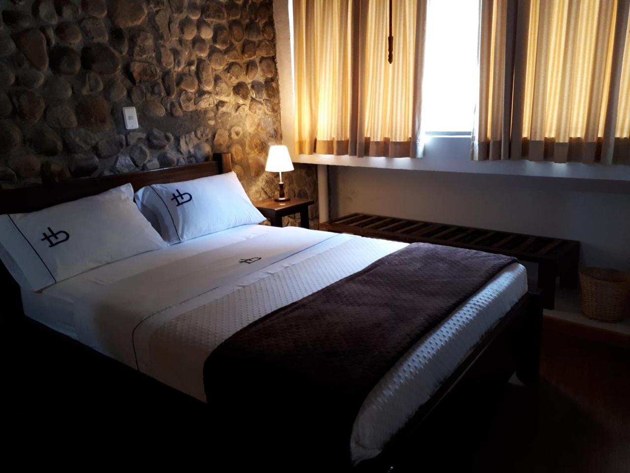 Ecohotel Bordones Isnos Zewnętrze zdjęcie