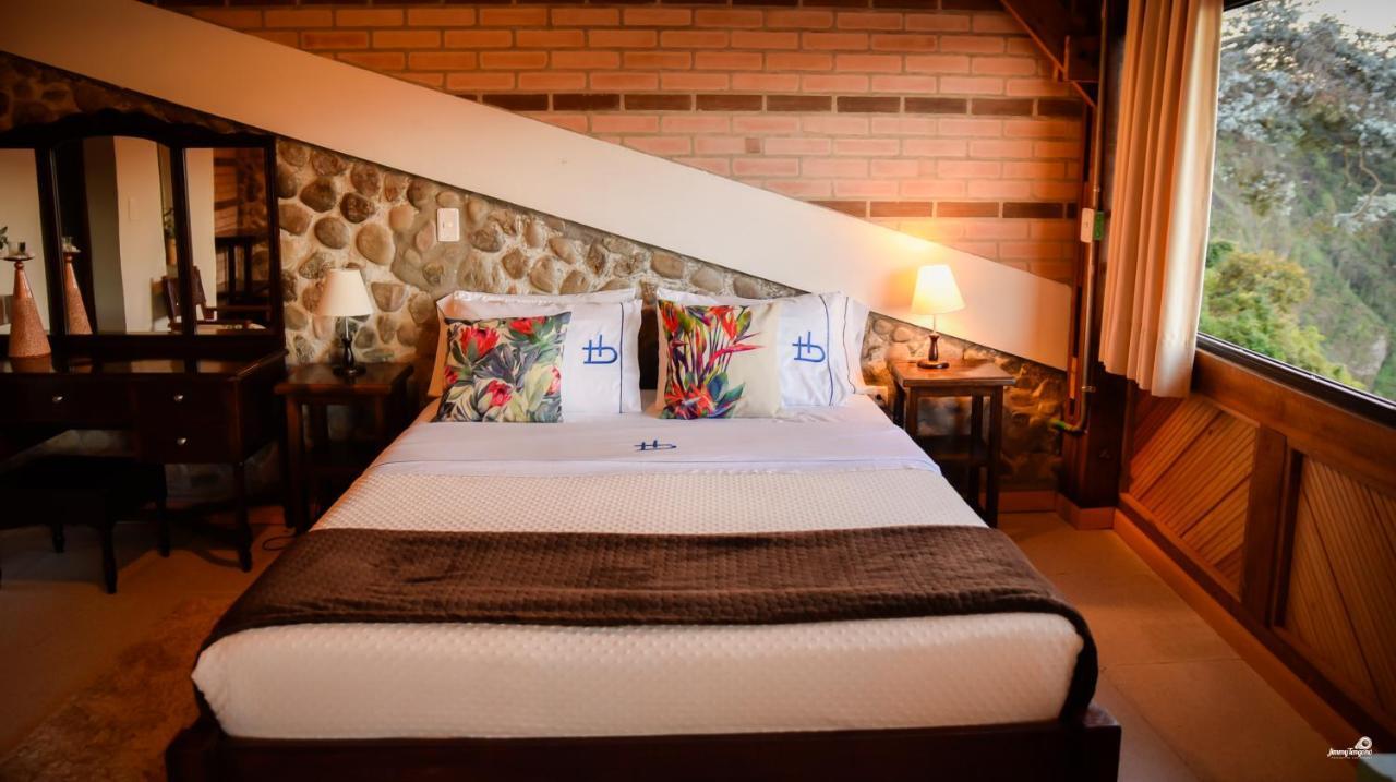 Ecohotel Bordones Isnos Zewnętrze zdjęcie