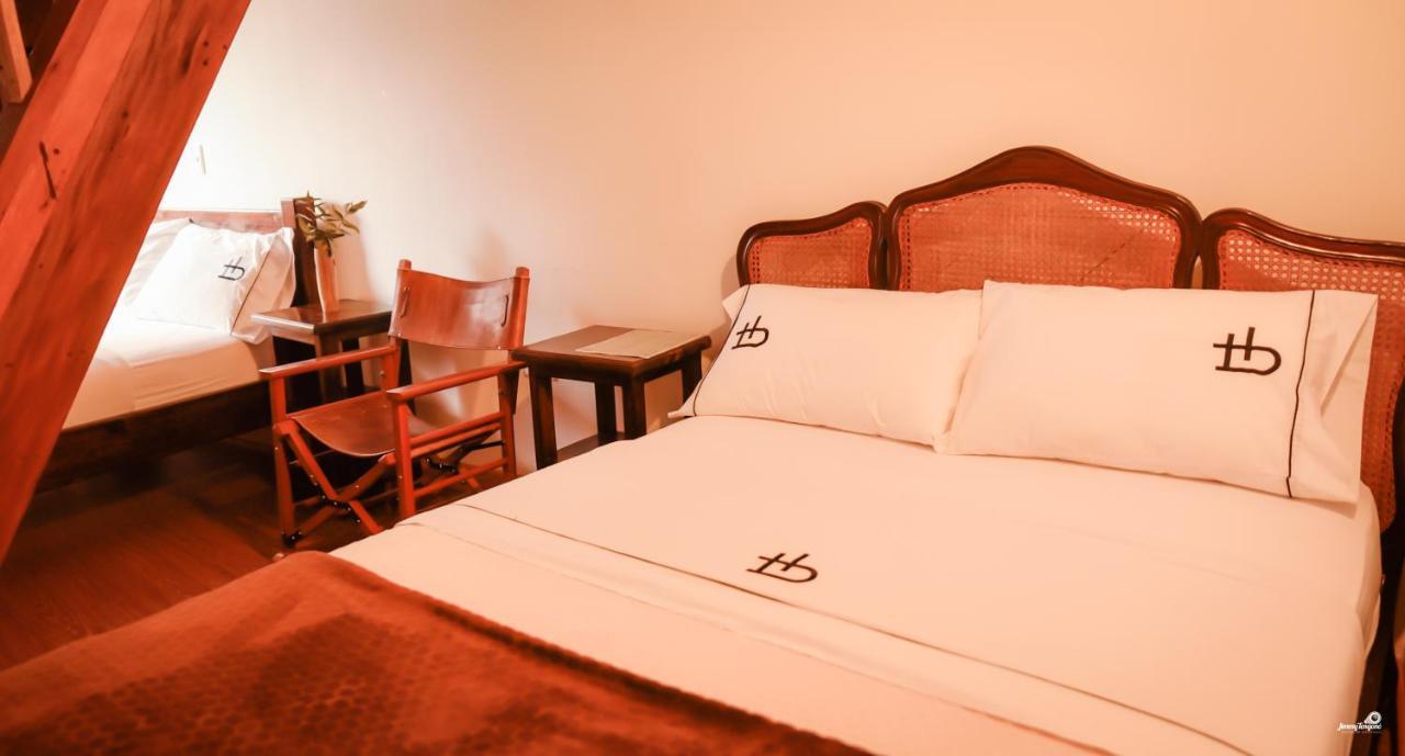 Ecohotel Bordones Isnos Zewnętrze zdjęcie